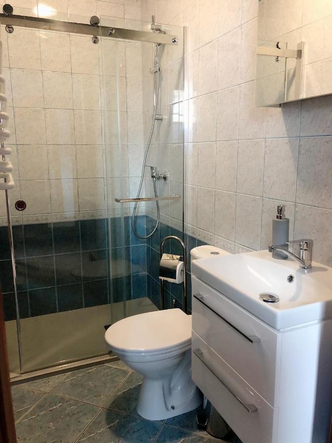 Dom Aptekarza Apartment Устка Екстериор снимка